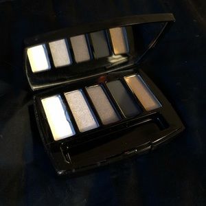 Chanel les 5 Ombres De Chanel never used